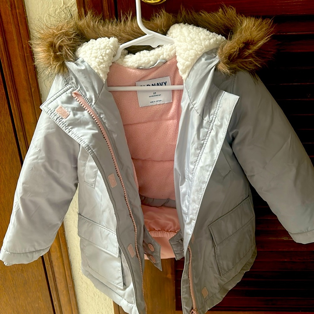 Old navy puffer jacket